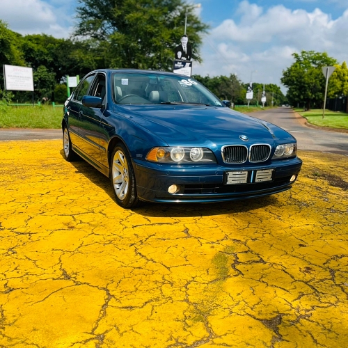 2001 BMW 530i – Sunroof