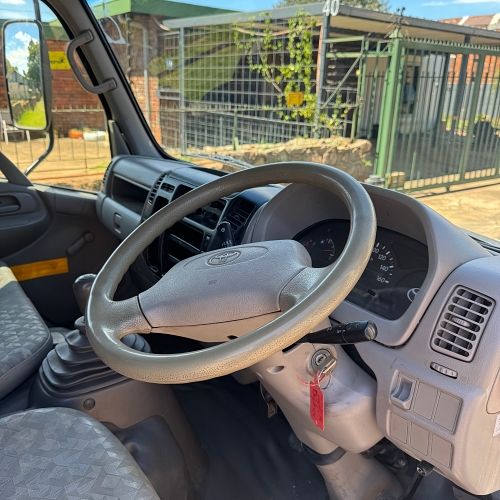 2015 Toyota Dyna 4-093 Closed Body
