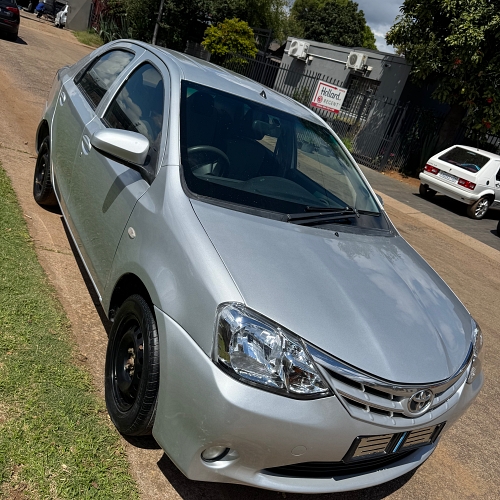 2015 Toyota Etios 1.5 XS/Sprint Sedan
