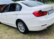 2012 BMW 320i F30
