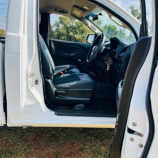 Isuzu KB 250 D-TEQ Fleetside Safety P/U S/C