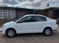 Volkswagen Polo 1.6 Sedan Comfortline