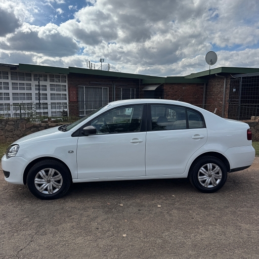 Volkswagen Polo 1.6 Sedan Comfortline