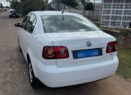 Volkswagen Polo 1.6 Sedan Comfortline