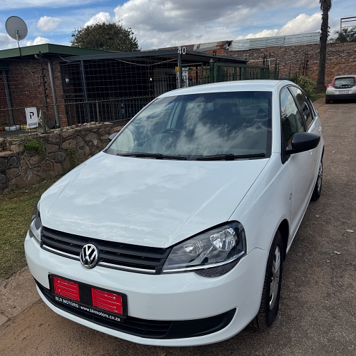 Volkswagen Polo 1.6 Sedan Comfortline