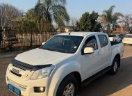 Isuzu KB 240i LE Double Cab