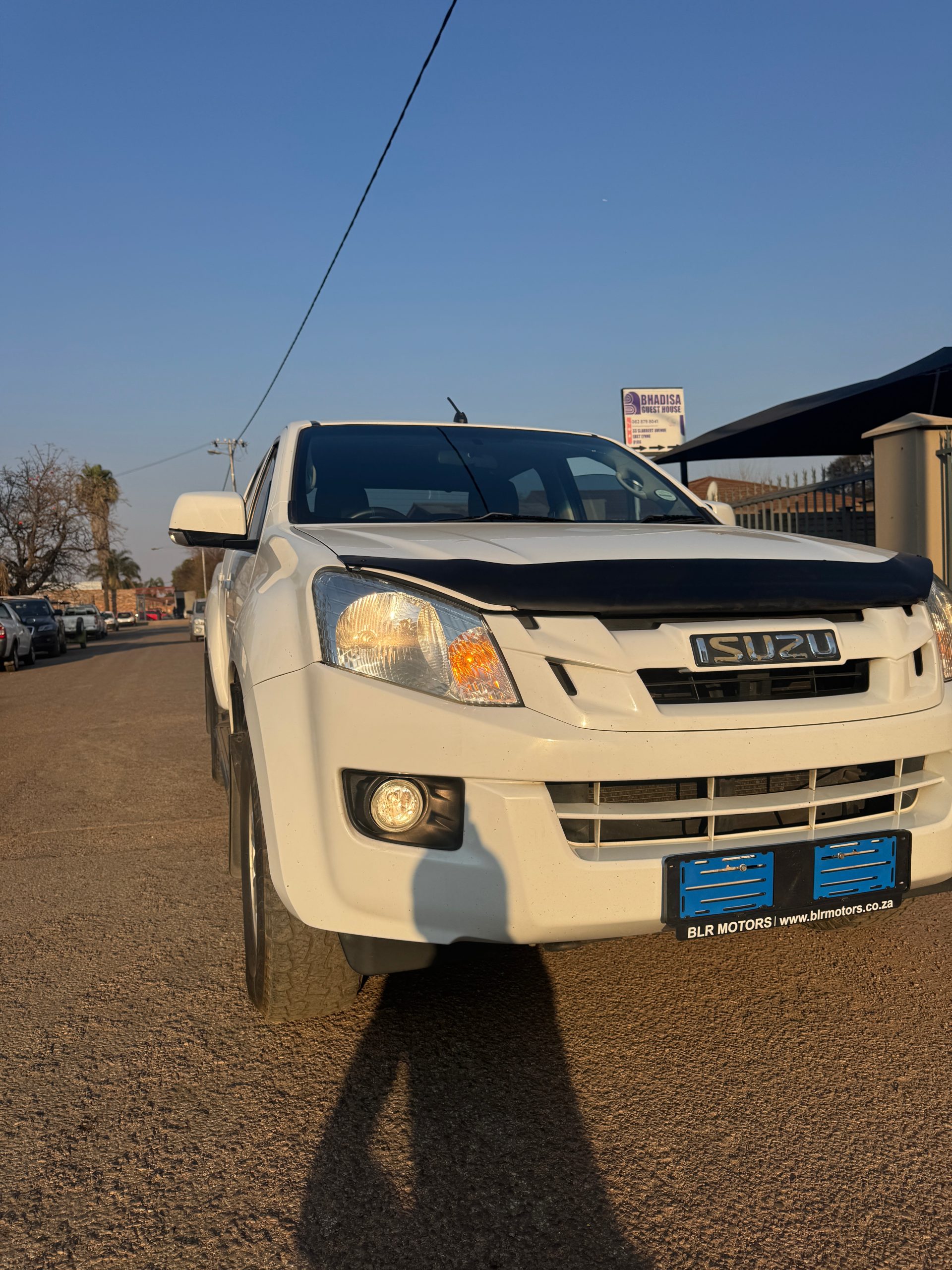 Isuzu KB 240i LE Double Cab