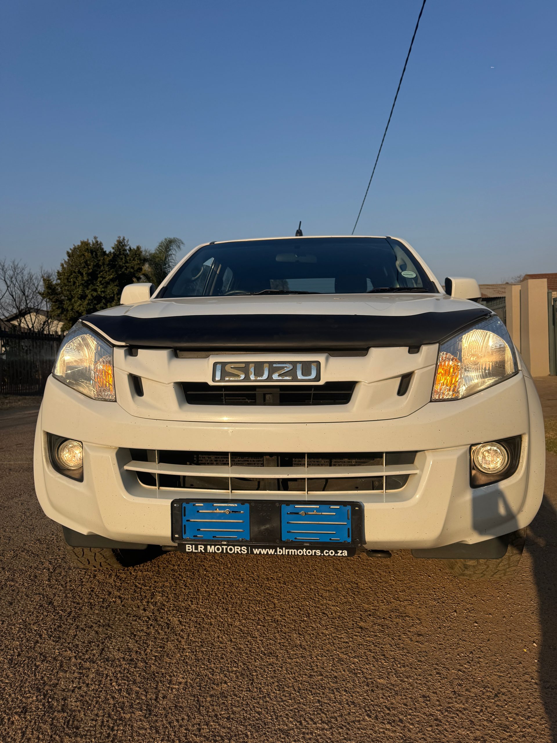 Isuzu KB 240i LE Double Cab