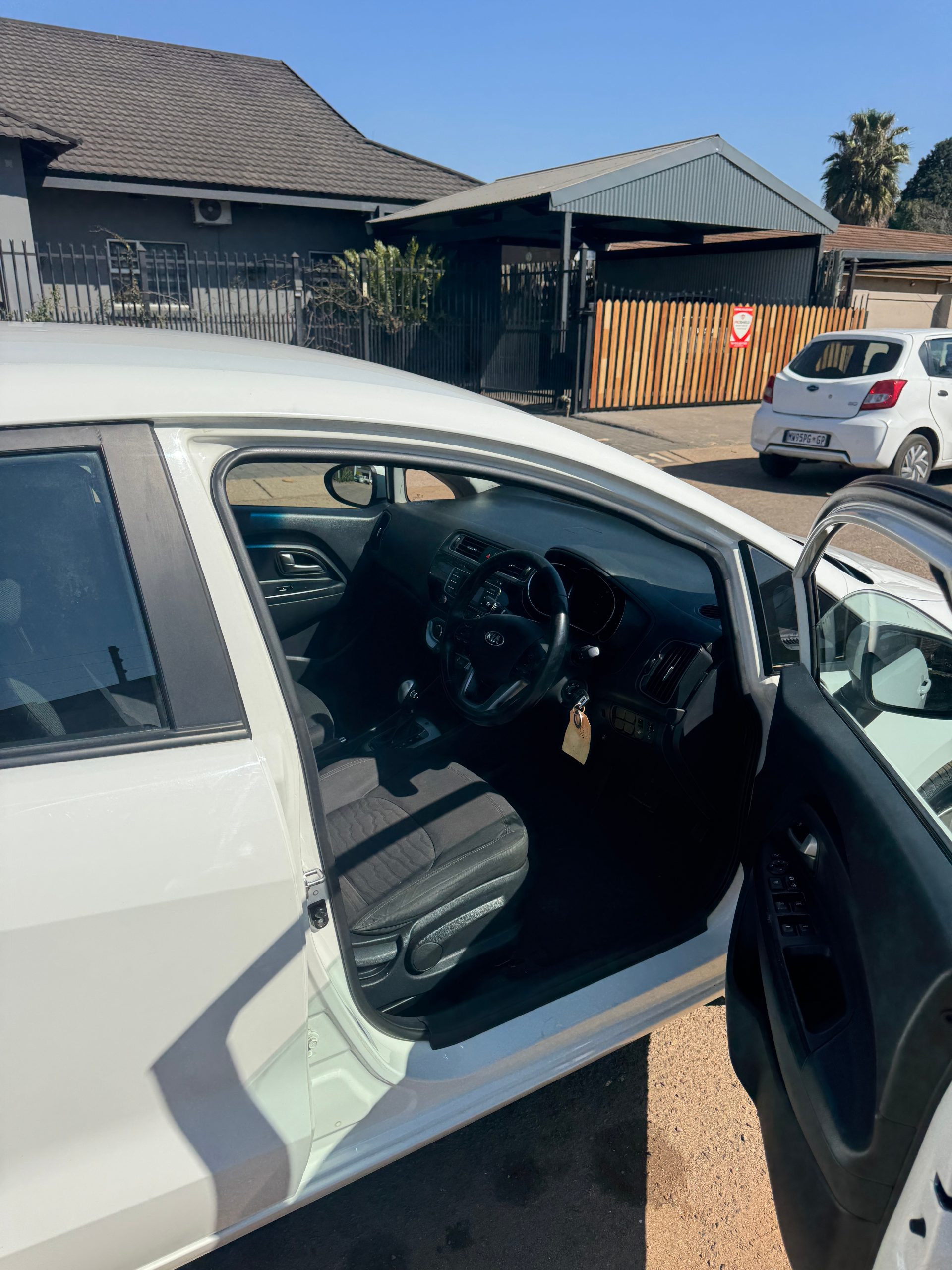 Kia Rio 1.4 Sedan A/T